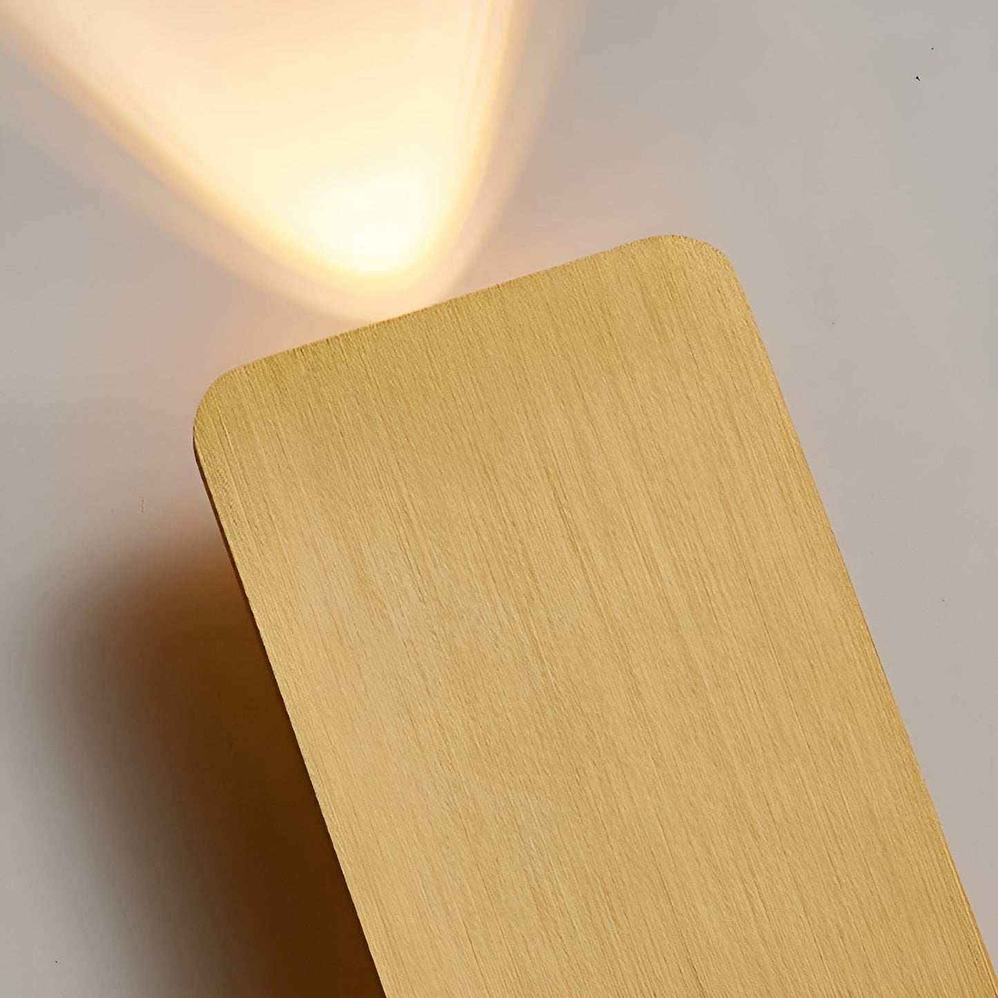 Reslin Wall Light